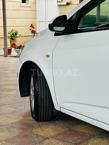 Chevrolet Aveo-6