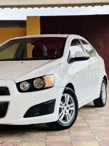 Chevrolet Aveo-3
