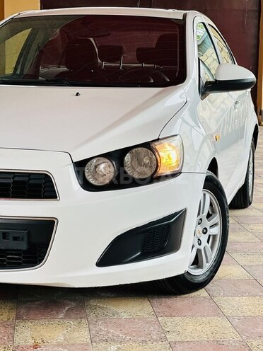 Chevrolet Aveo-7