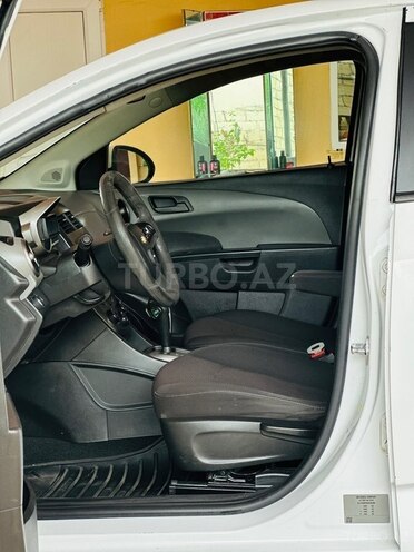 Chevrolet Aveo-18