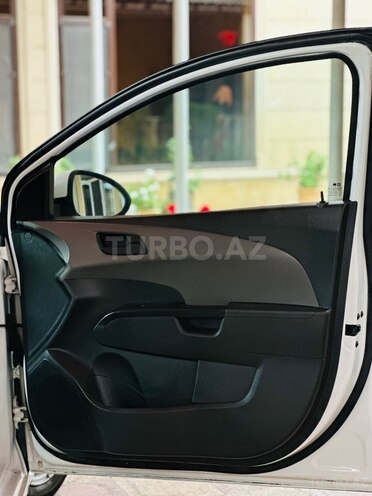 Chevrolet Aveo-17