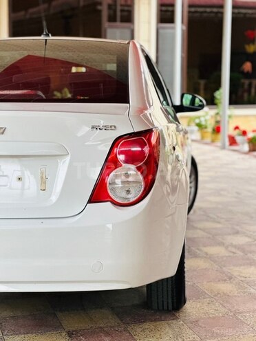 Chevrolet Aveo-9