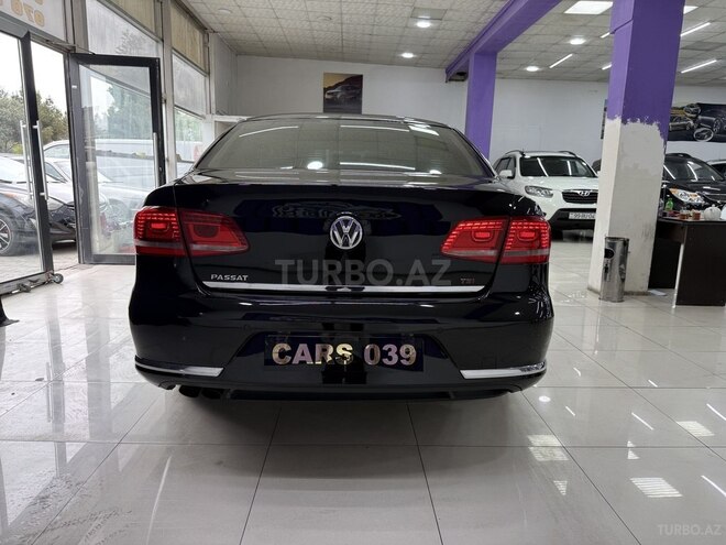 Volkswagen Passat-10