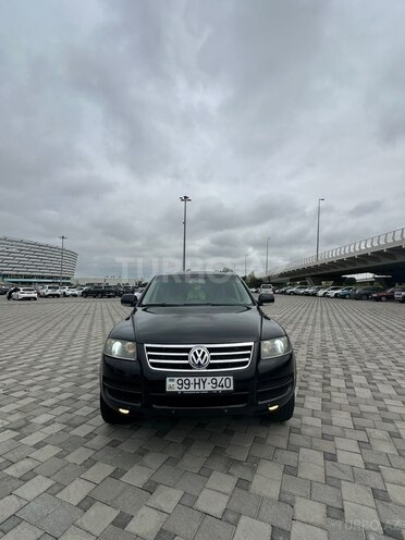 Volkswagen Touareg-1