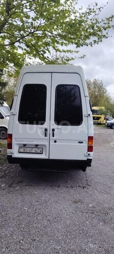Ford Transit-7