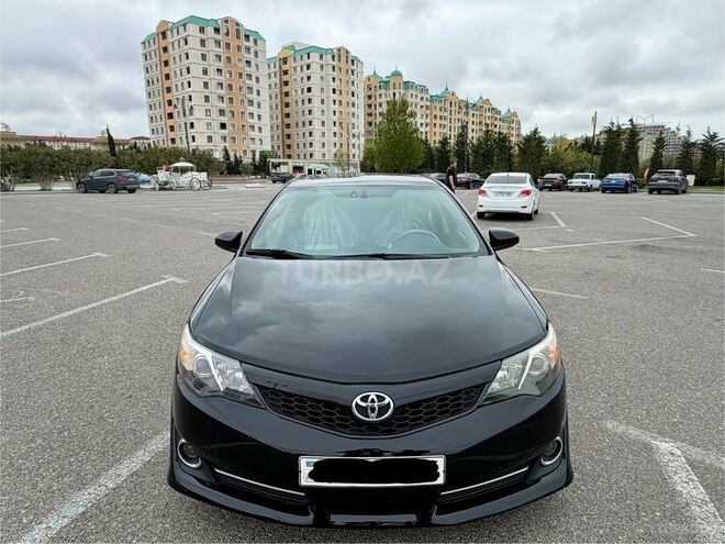 Toyota Camry-1