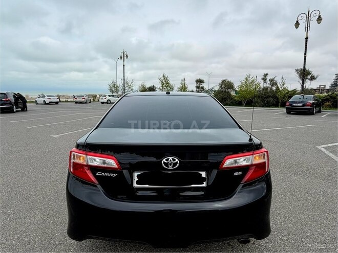 Toyota Camry-8