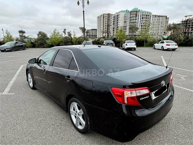 Toyota Camry-10