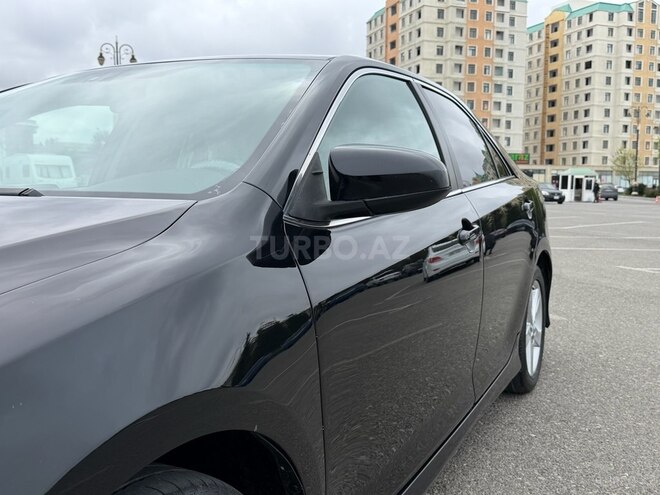 Toyota Camry-6