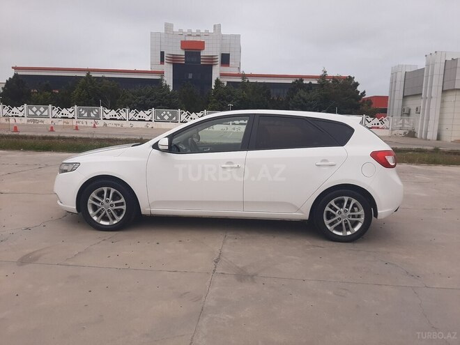 Kia Cerato-5