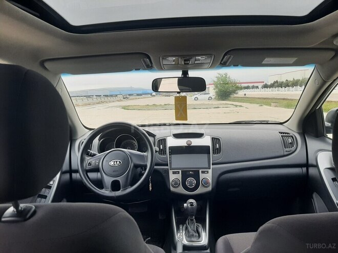 Kia Cerato-9