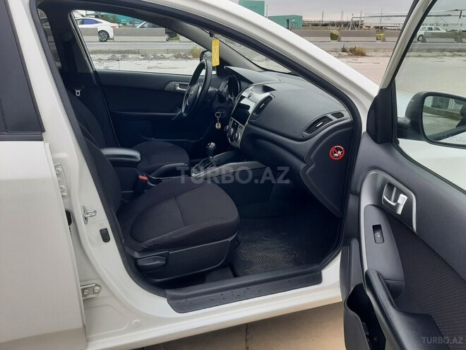 Kia Cerato-11