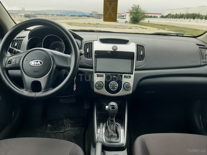 Kia Cerato-12