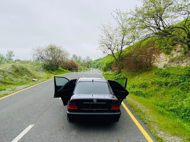 Mercedes C 180-2
