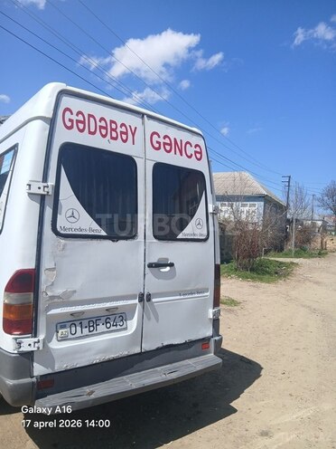 Mercedes Sprinter 208-5