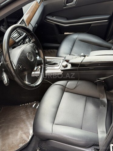 Mercedes E 220-4