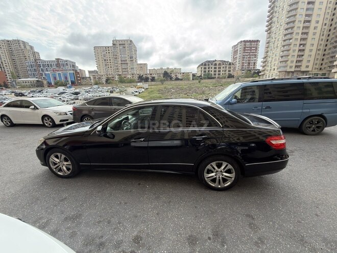 Mercedes E 220-3