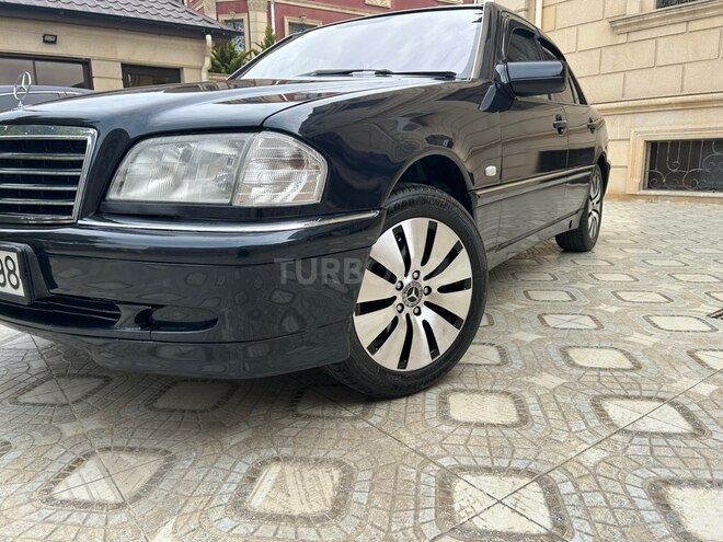 Mercedes C 180-11