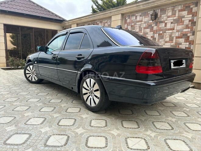 Mercedes C 180-6