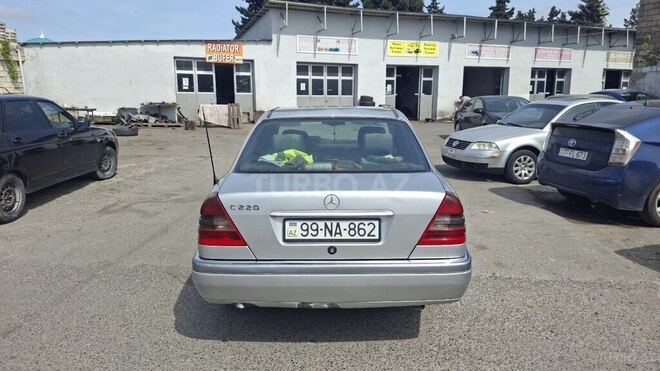 Mercedes C 220-2