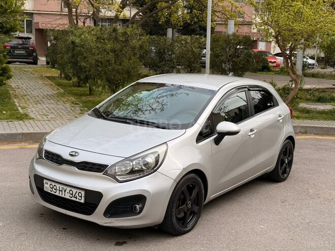 Kia Rio-5