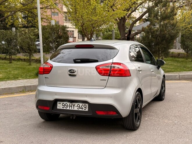 Kia Rio-7