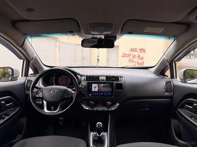 Kia Rio-10