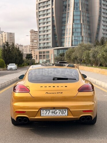 Porsche Panamera-2