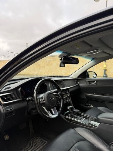 Kia K5-8