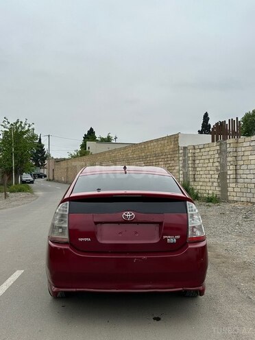 Toyota Prius-5
