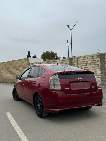 Toyota Prius-4