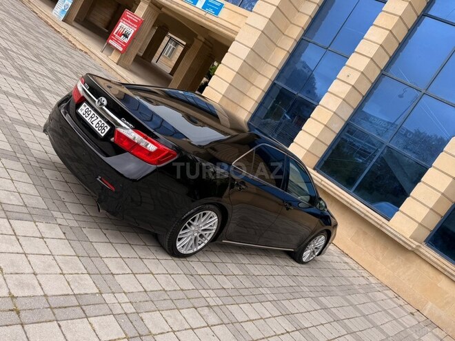 Toyota Camry-9