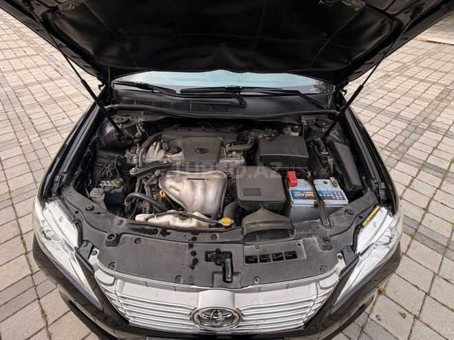 Toyota Camry-6