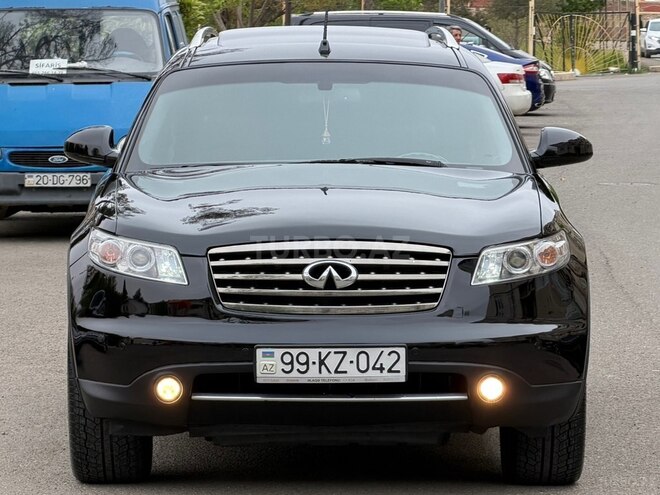 Infiniti FX35-3