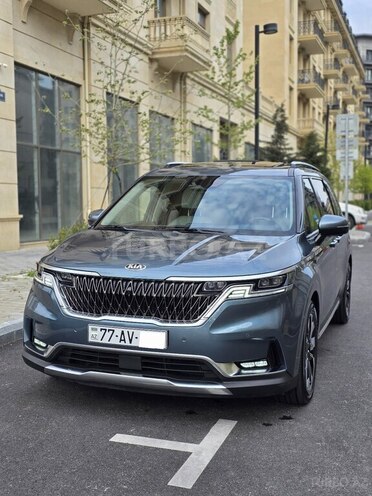 Kia Carnival-2