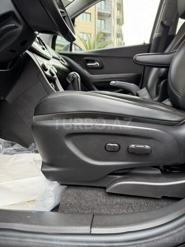 Chevrolet Trax-15