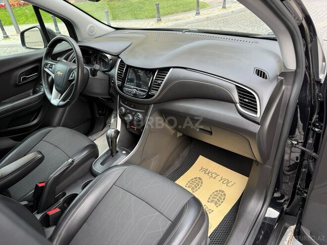 Chevrolet Trax-12