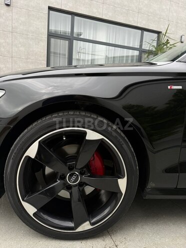 Audi A6-6