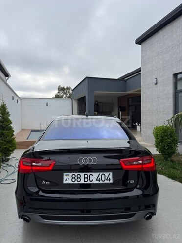Audi A6-4