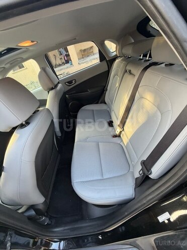 Hyundai Kona-16