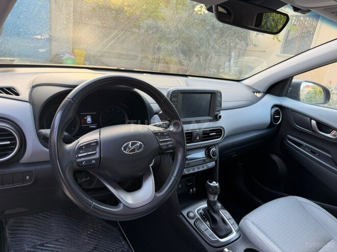 Hyundai Kona-20