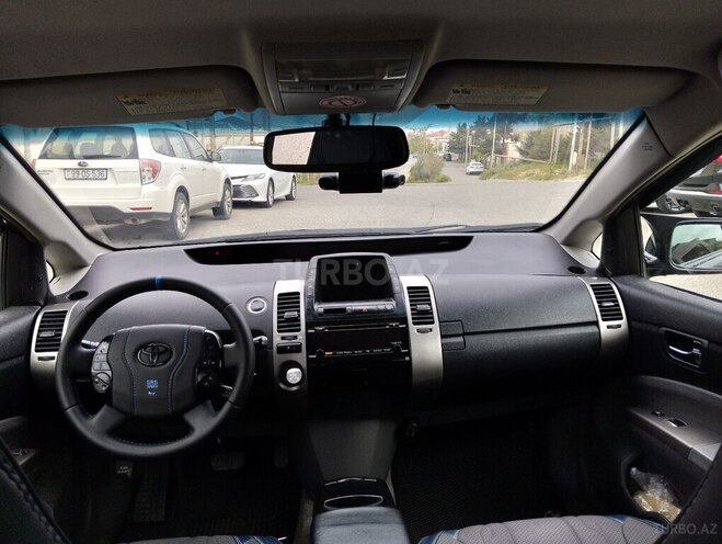 Toyota Prius-6