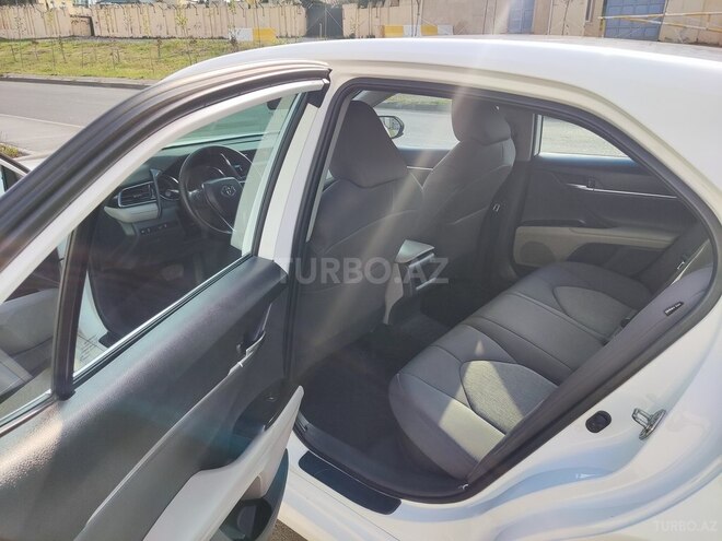 Toyota Camry-4