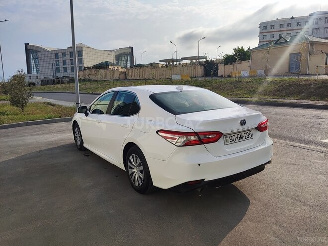 Toyota Camry-12