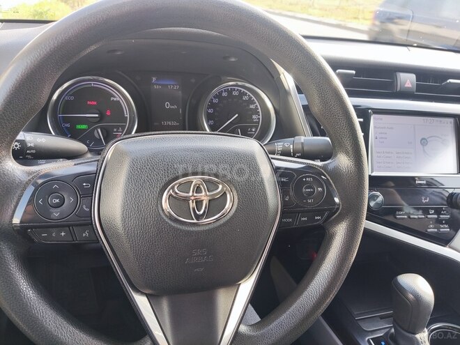 Toyota Camry-3