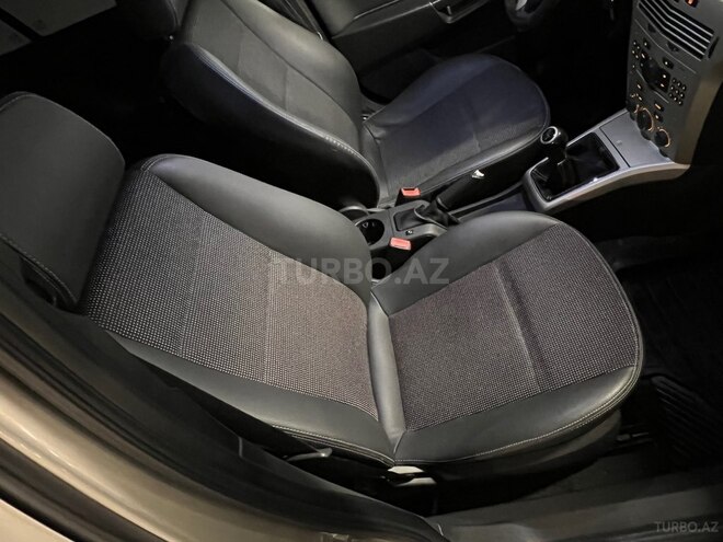 Opel Astra 2009, 175,600 km - 1.4 l - Bakı