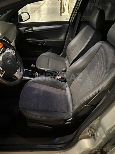 Opel Astra 2009, 175,600 km - 1.4 l - Bakı
