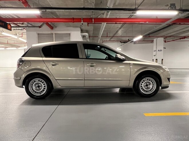Opel Astra 2009, 175,600 km - 1.4 l - Bakı