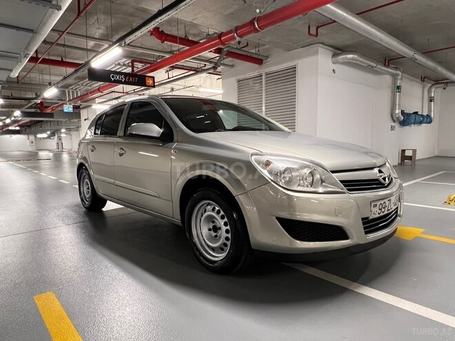 Opel Astra 2009, 175,600 km - 1.4 l - Bakı