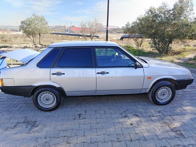 LADA (VAZ) 21099-7
